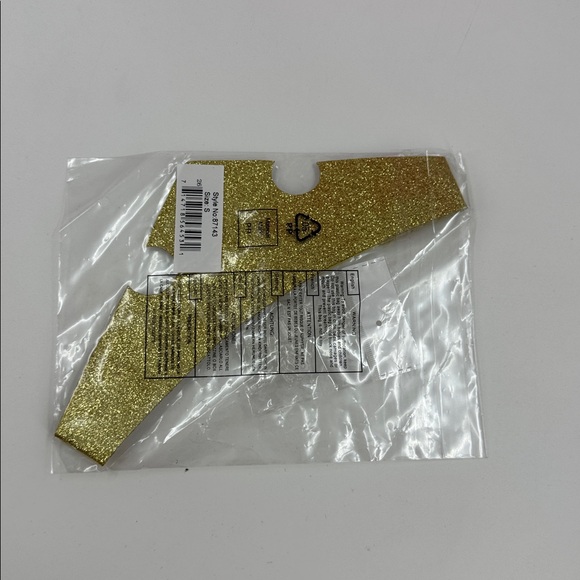 Pink Princess Costume with Gold Crown - Picture 7 of 11